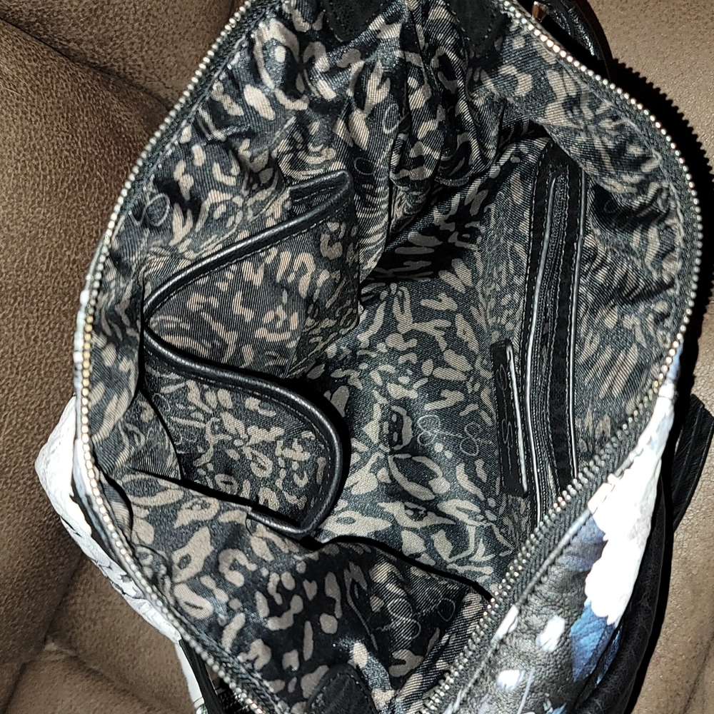 🌾NWOT Beautiful Jessica Simpson shoulder purse 🌾 - Picture 5 of 8